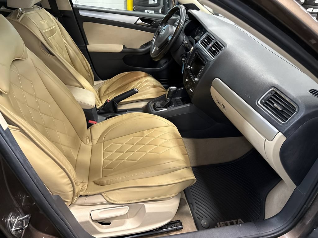 Used 2012 Volkswagen Jetta TDI FWD image 14