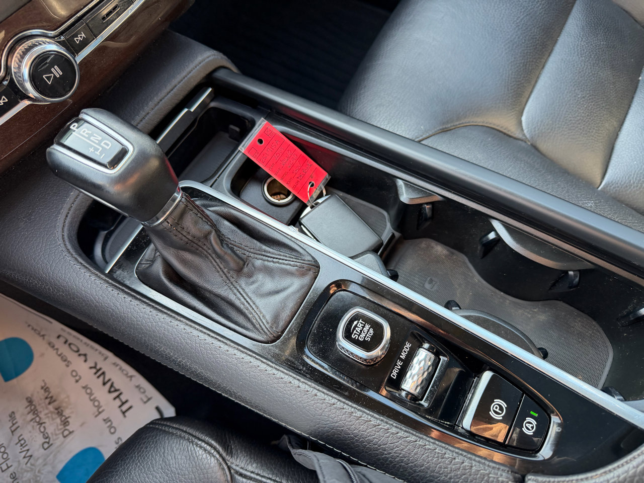 Used 2019 Volvo XC90 T6 Momentum w/ Protection Package Premier image 16