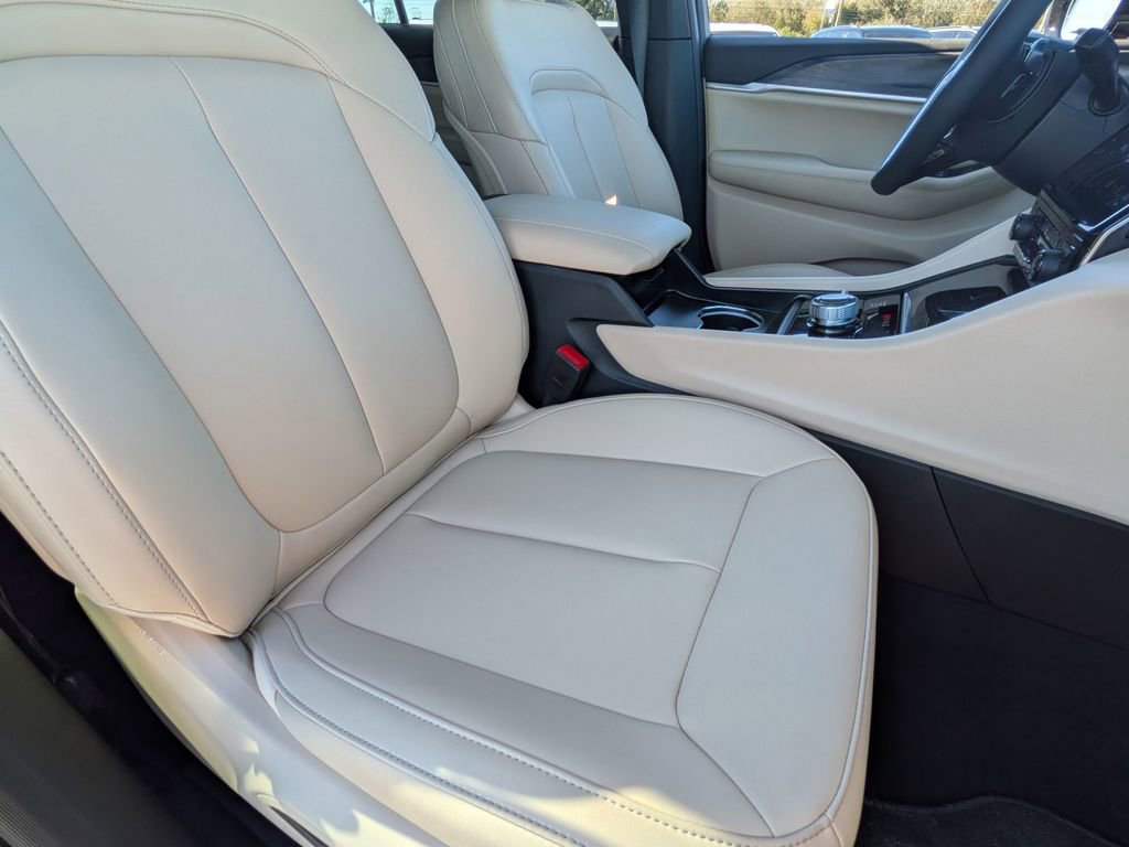 New 2025 Jeep Grand Cherokee L Limited image 32