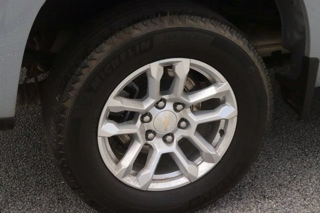 Used 2024 Chevrolet Silverado 1500 LT AWD/4WD image 8