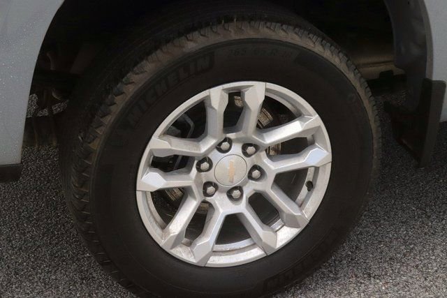 Used 2024 Chevrolet Silverado 1500 LT AWD/4WD image 8