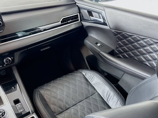 Used 2022 Mitsubishi Outlander SEL image 25