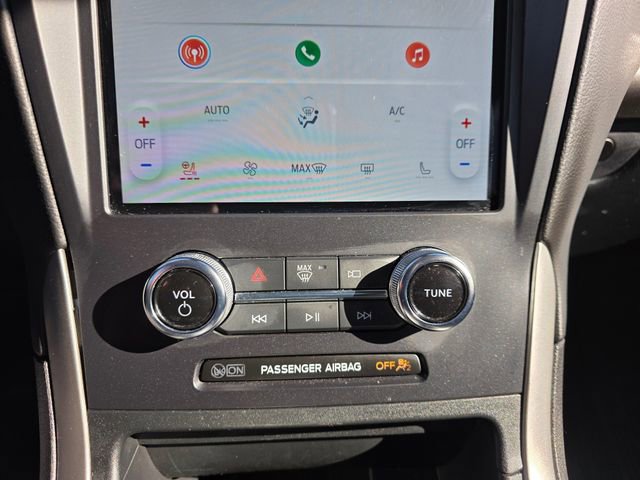 Used 2024 Ford Edge SEL w/ Convenience Package image 19