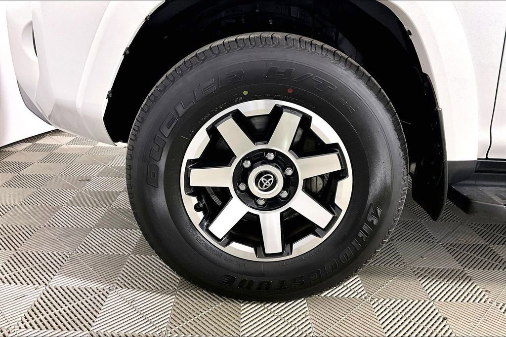 Used 2024 Toyota 4Runner TRD Off-Road Premium image 7