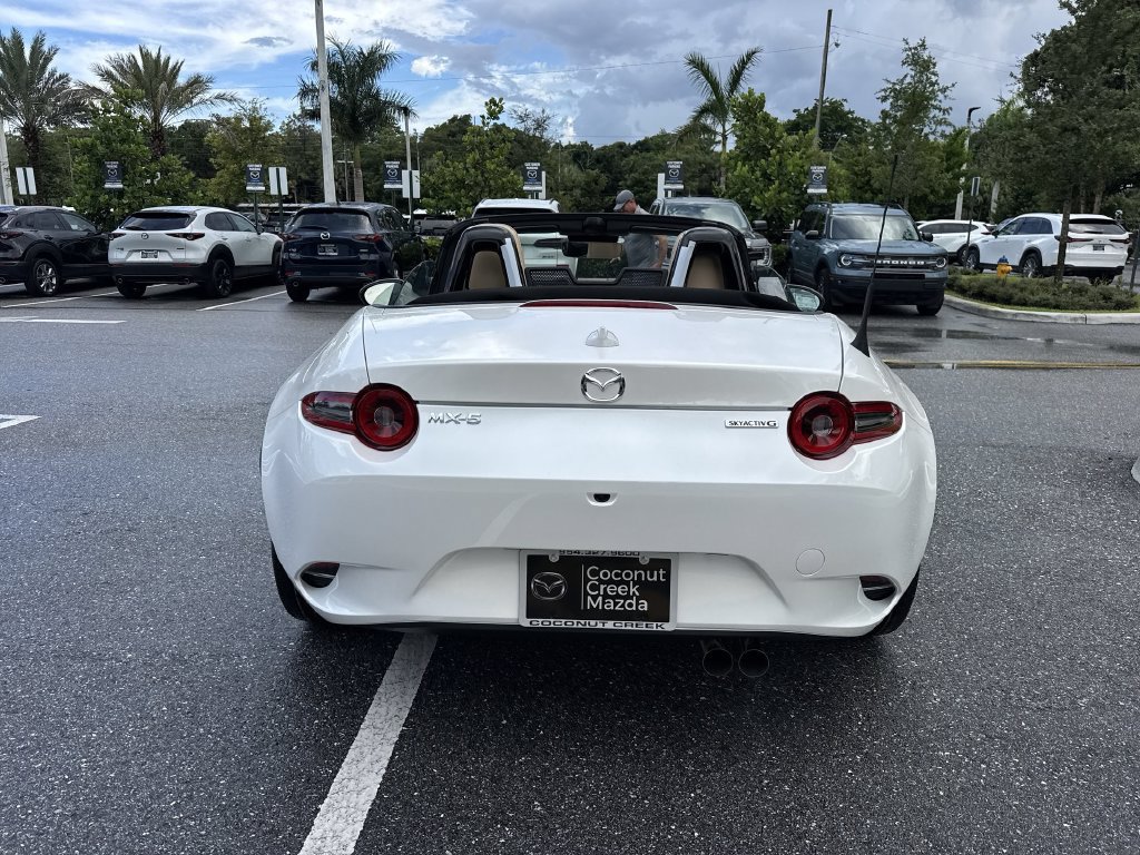 New 2026 MAZDA MX-5 Miata Grand Touring RWD image 2