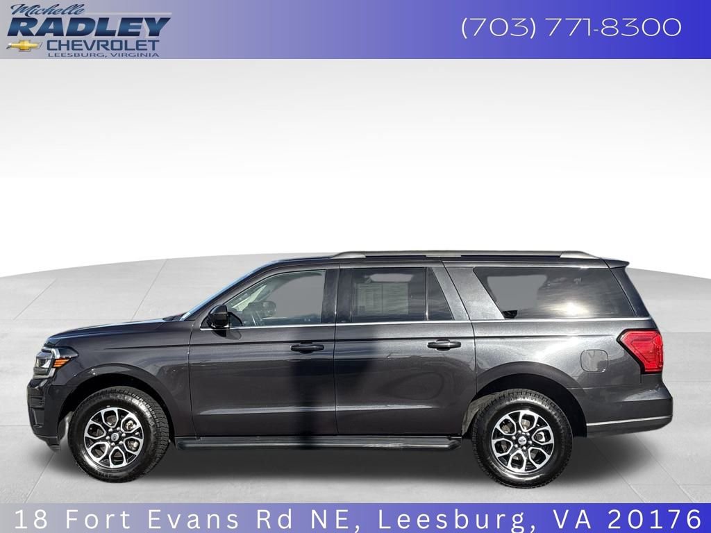 Used 2024 Ford Expedition Max XLT image 2