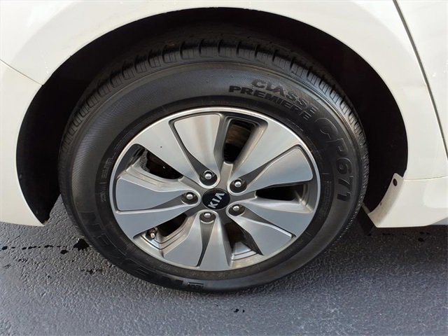 Used 2018 Kia Optima Premium w/ Convenience Package image 29