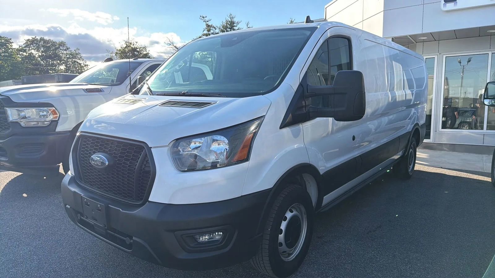 Used 2021 Ford Transit 250 Low Roof RWD image 1