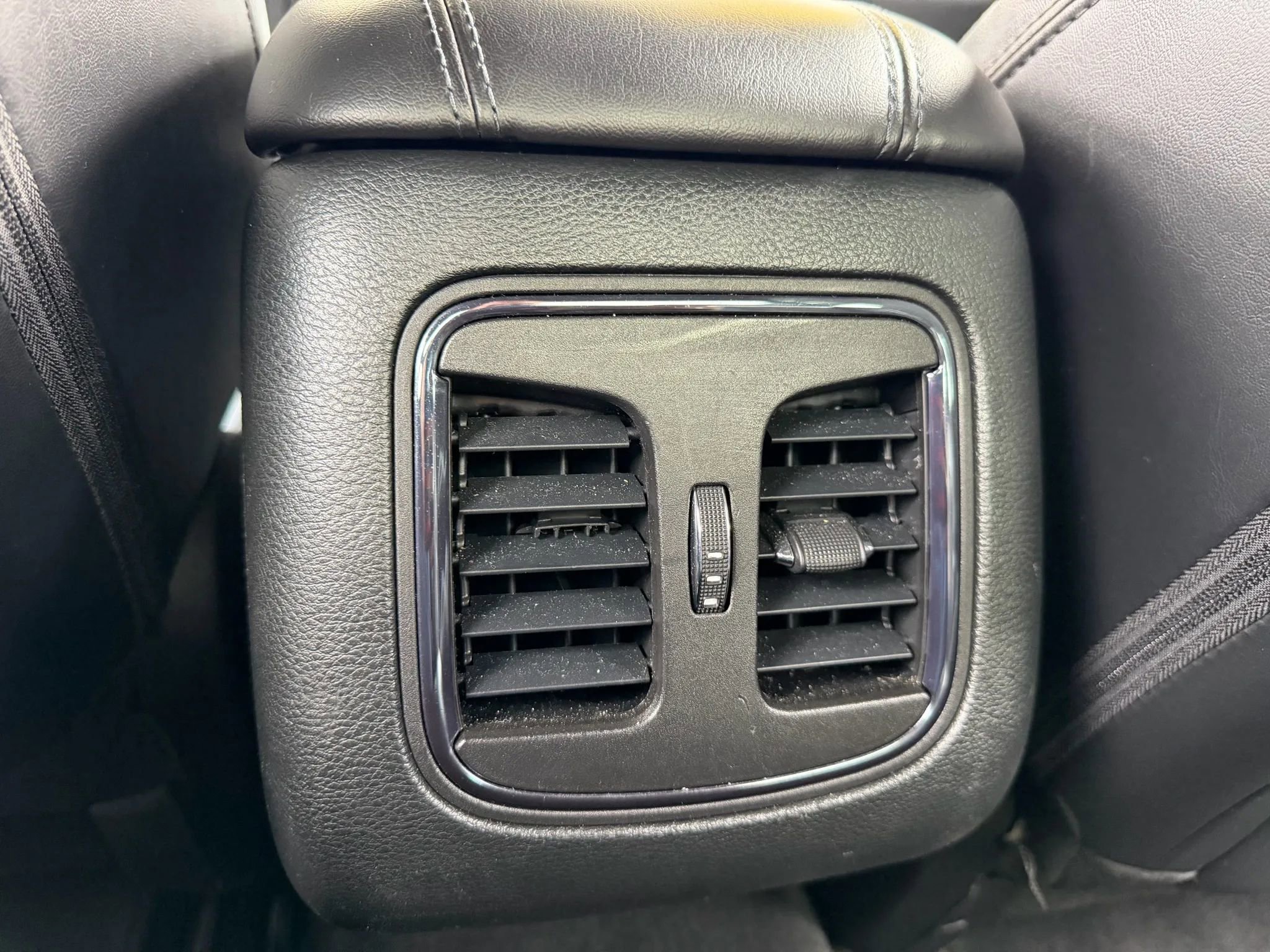 Used 2015 Chrysler 200 S w/ Navigation & Sound Group I image 27