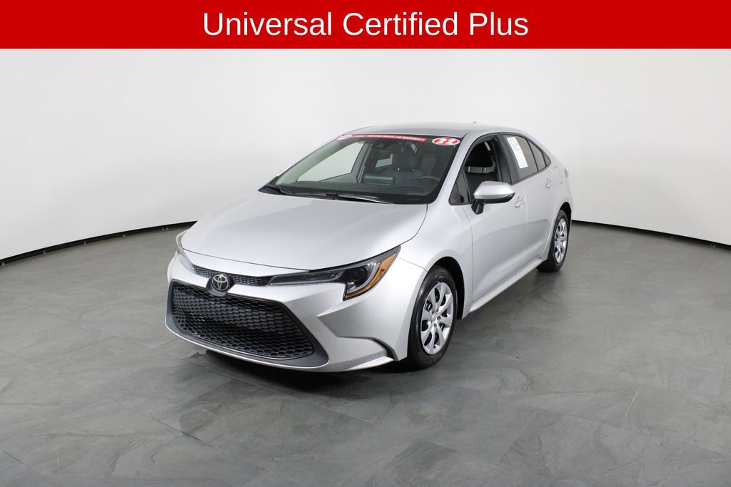 Used 2022 Toyota Corolla LE image 2