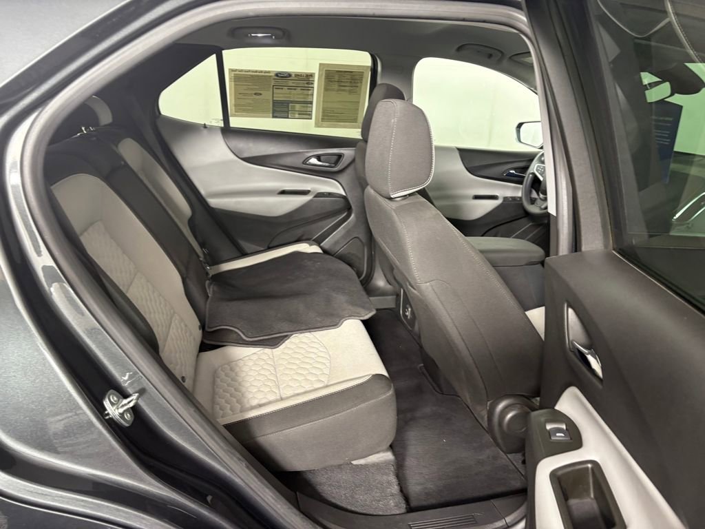 Used 2020 Chevrolet Equinox LS w/ LS Convenience Package image 33