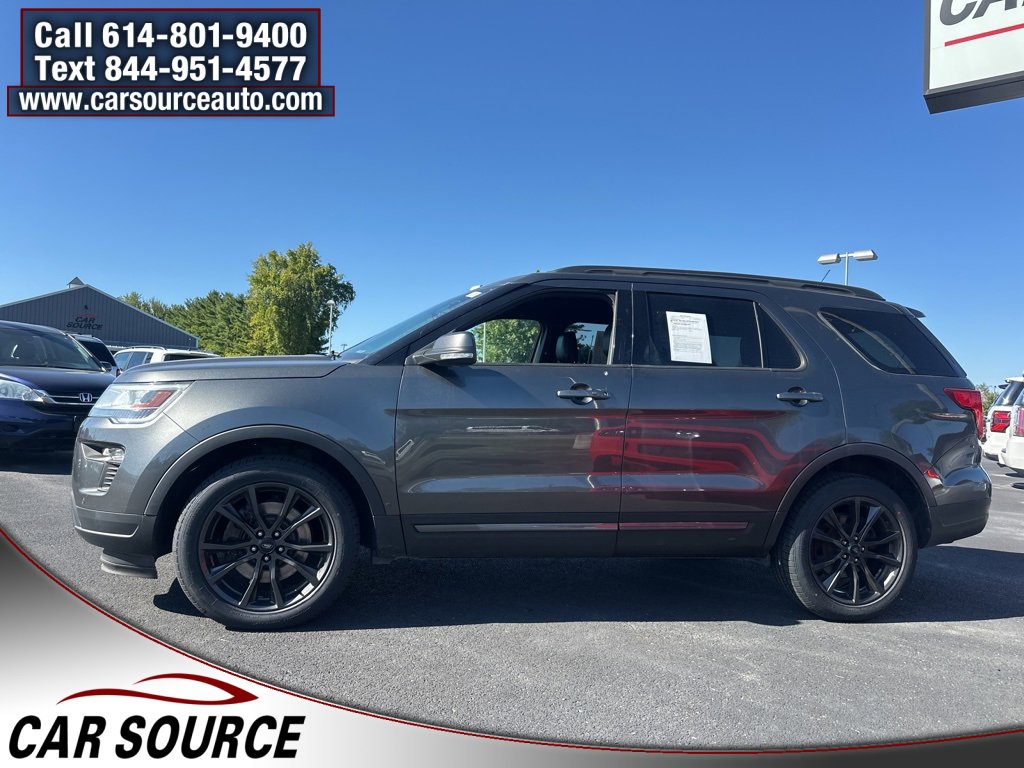 Used 2018 Ford Explorer XLT w/ Equipment Group 202A image 3