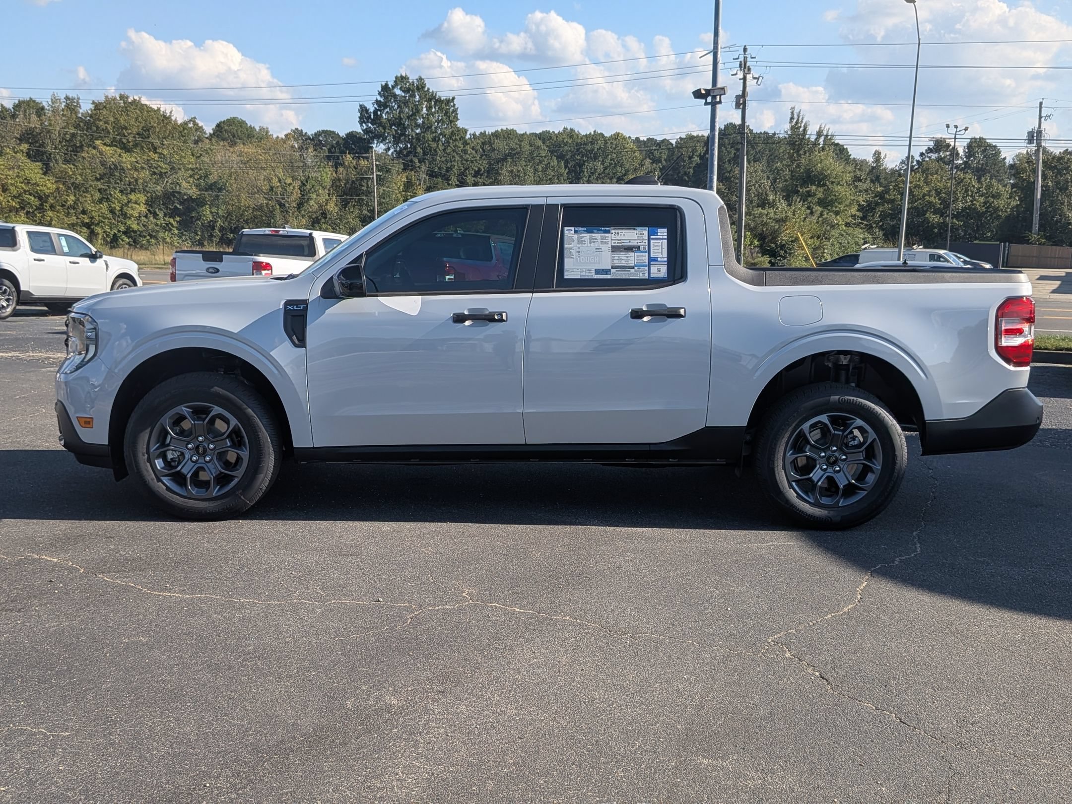 New 2026 Ford Maverick XLT w/ XLT Luxury Package FWD image 7