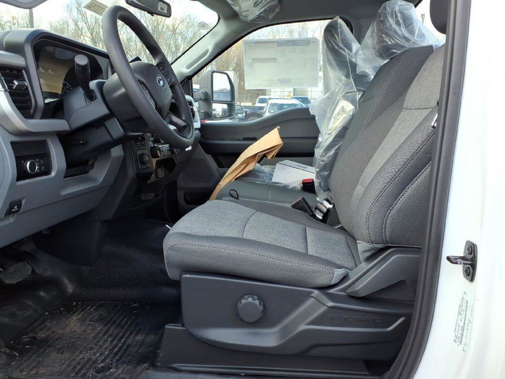 New 2026 Ford F350 XL AWD/4WD image 8