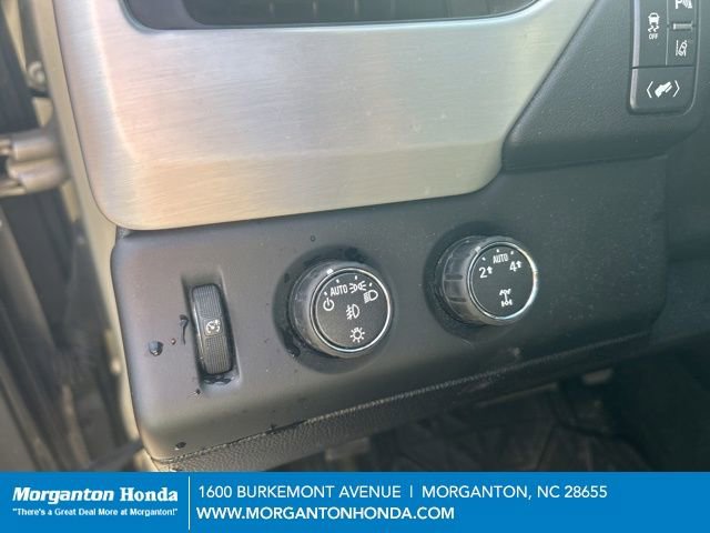 Used 2015 GMC Yukon XL SLT image 15