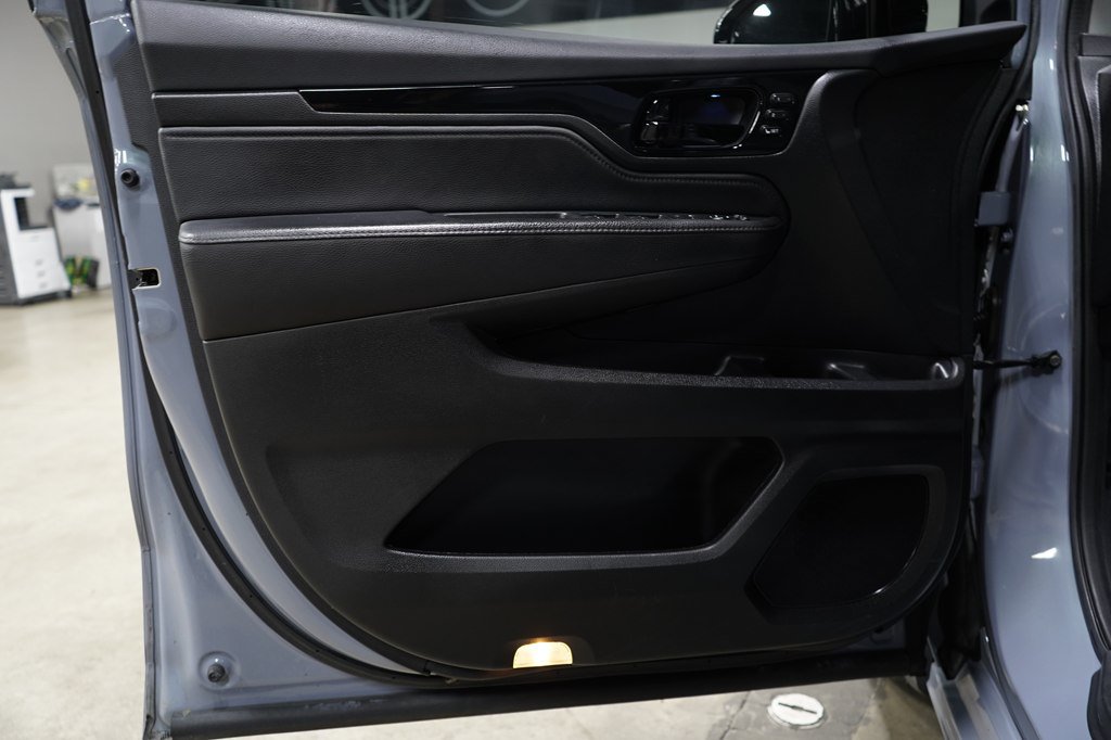 Used 2023 Honda Odyssey Elite image 9