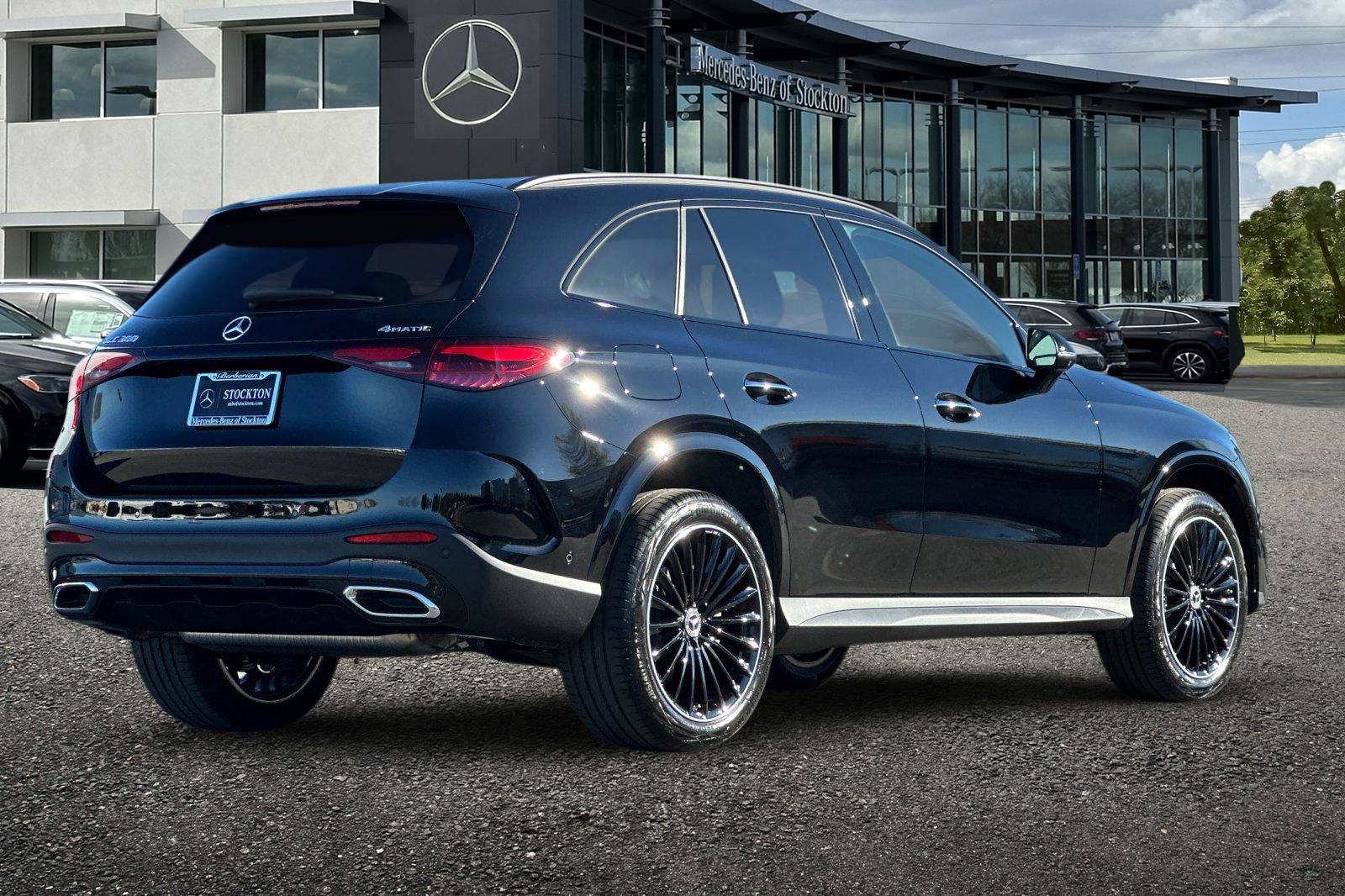 New 2026 Mercedes-Benz GLC 300 300 image 4