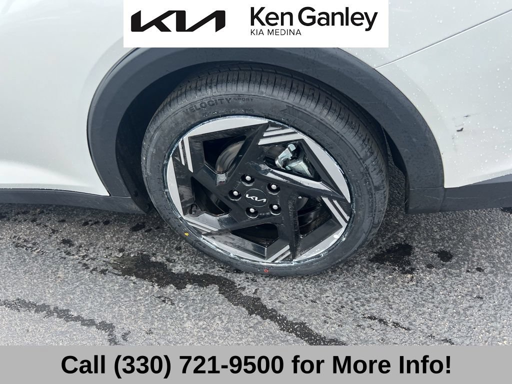 Certified 2025 Kia K4 EX FWD image 24
