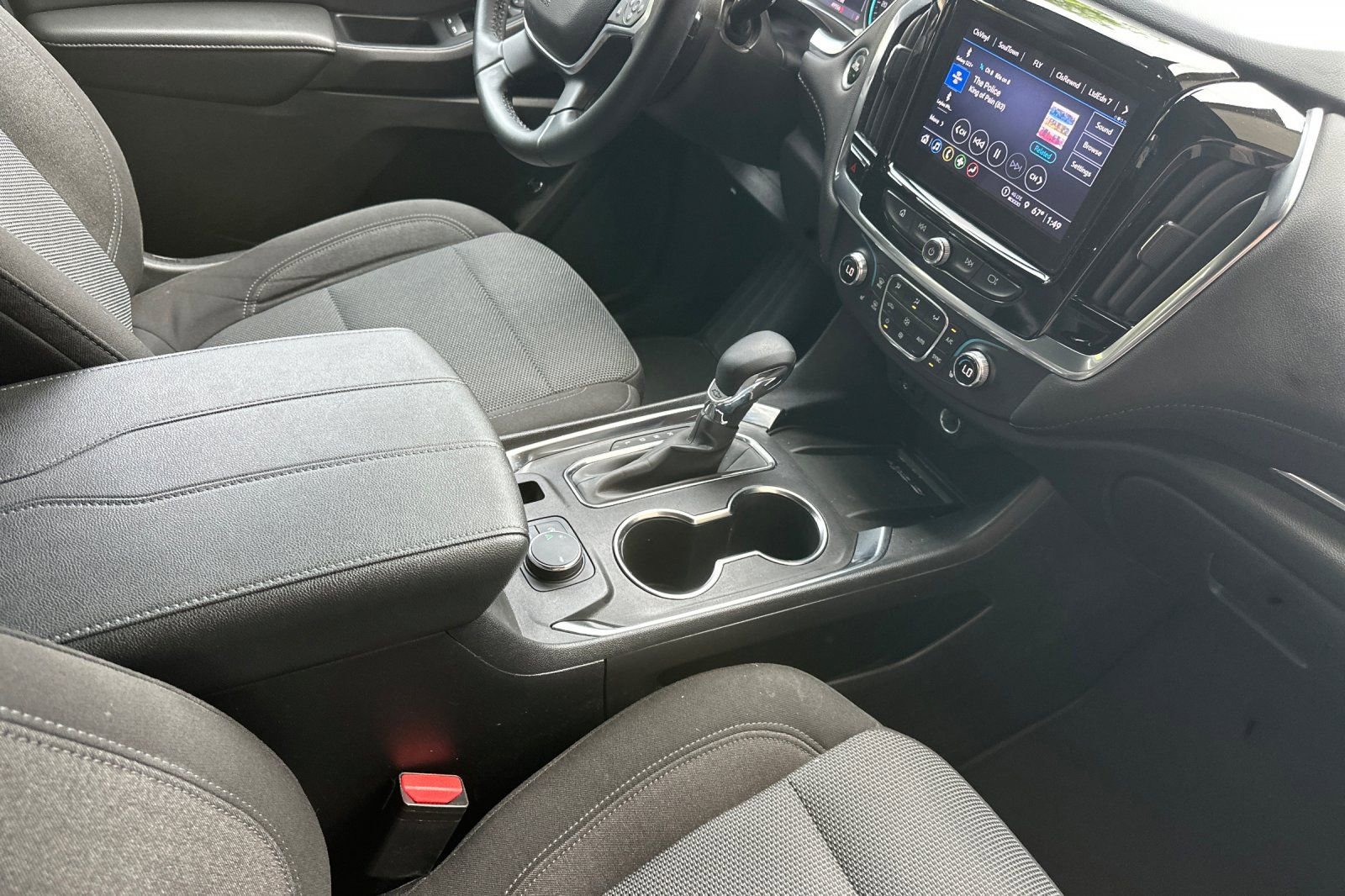 Used 2023 Chevrolet Traverse LT image 20