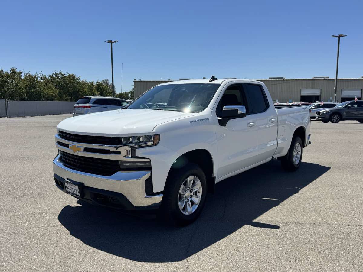 Used 2020 Chevrolet Silverado 1500 LT w/ Bed Protection Package AWD/4WD image 5