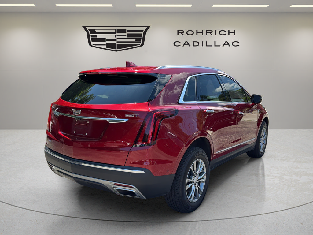Used 2022 Cadillac XT5 Premium Luxury w/ Technology Package AWD/4WD image 5