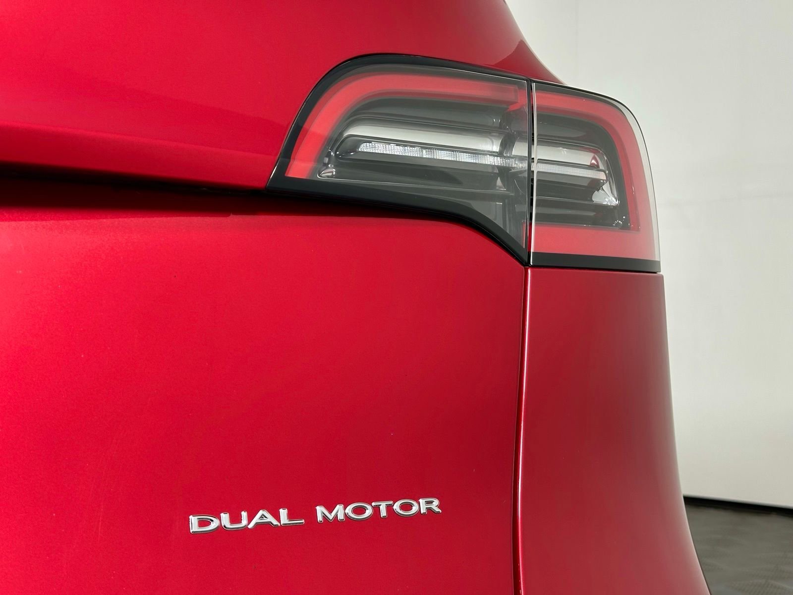 Used 2021 Tesla Model Y Long Range AWD/4WD image 12