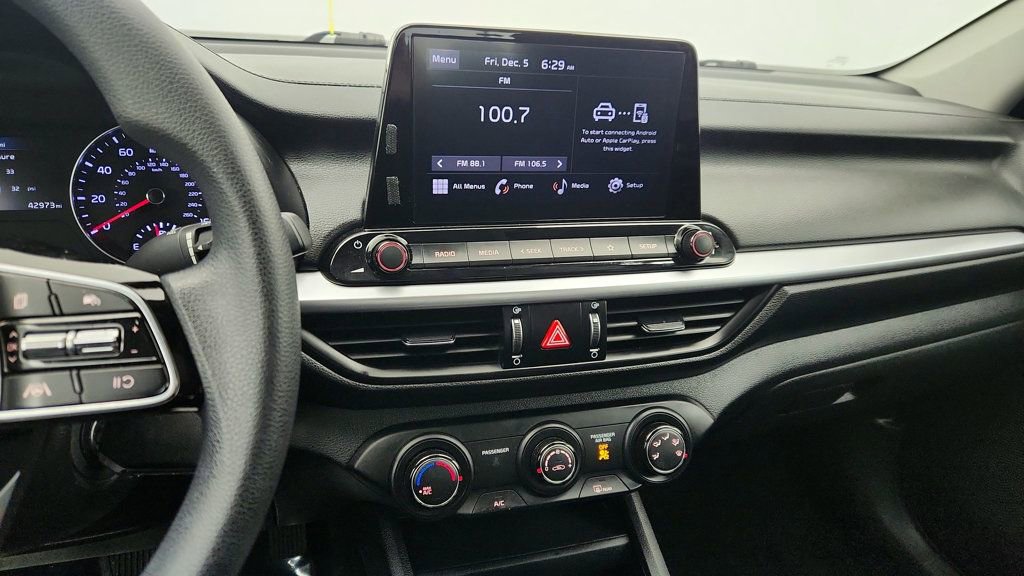 Used 2023 Kia Forte LX image 17