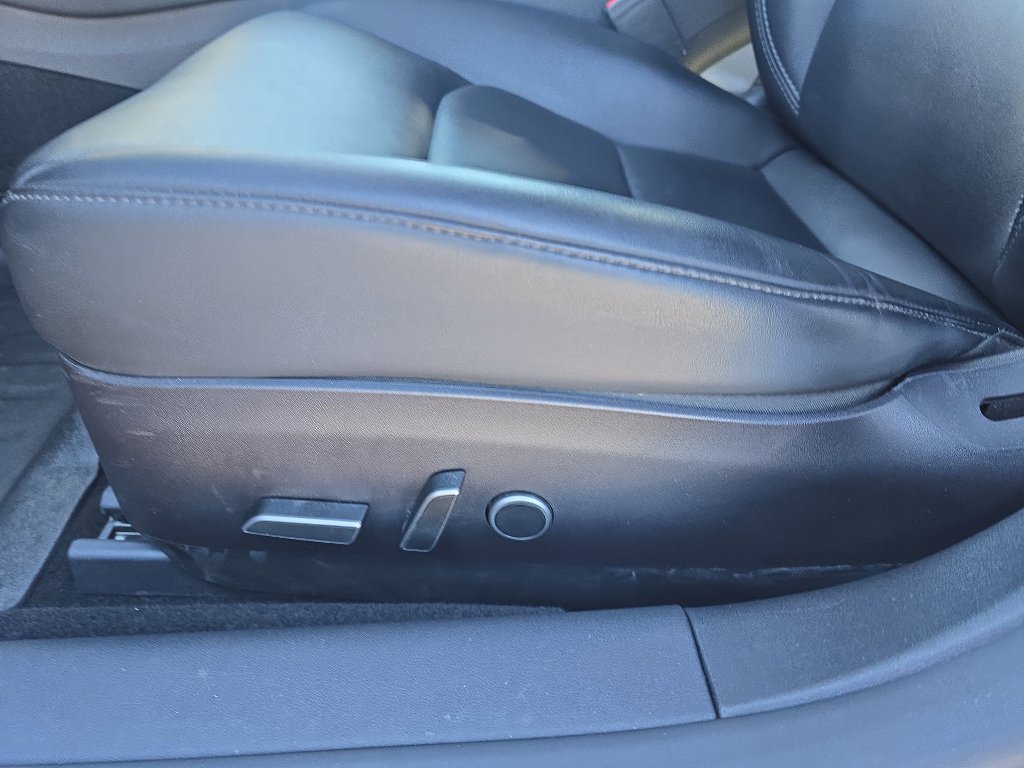 Used 2023 Tesla Model 3 Standard Range image 15