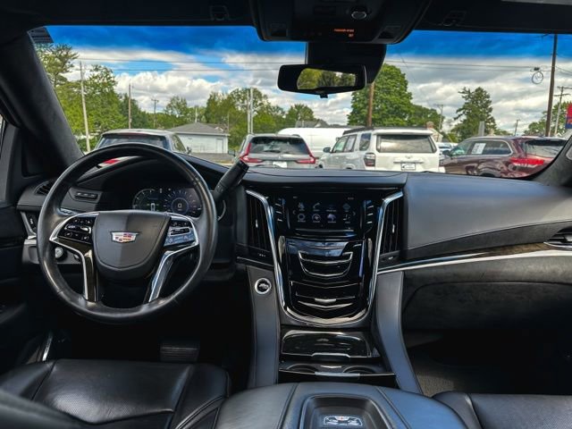 Used 2017 Cadillac Escalade Platinum AWD/4WD image 20