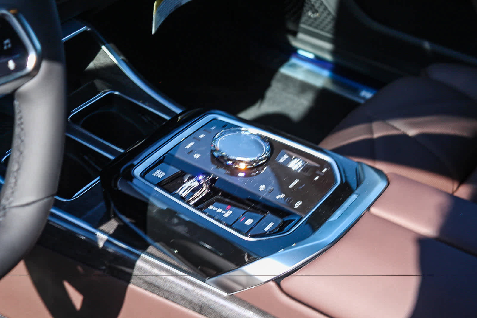 New 2026 BMW 740i w/ Premium Package RWD image 18