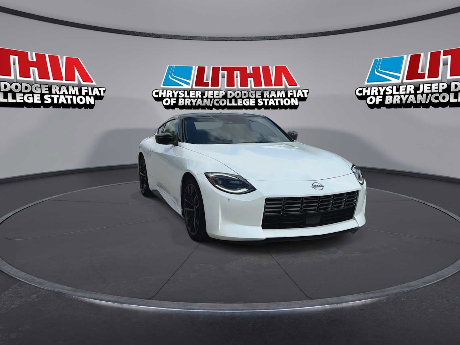 Used 2024 Nissan Z Performance w/ Floor Mat Package RWD image 2