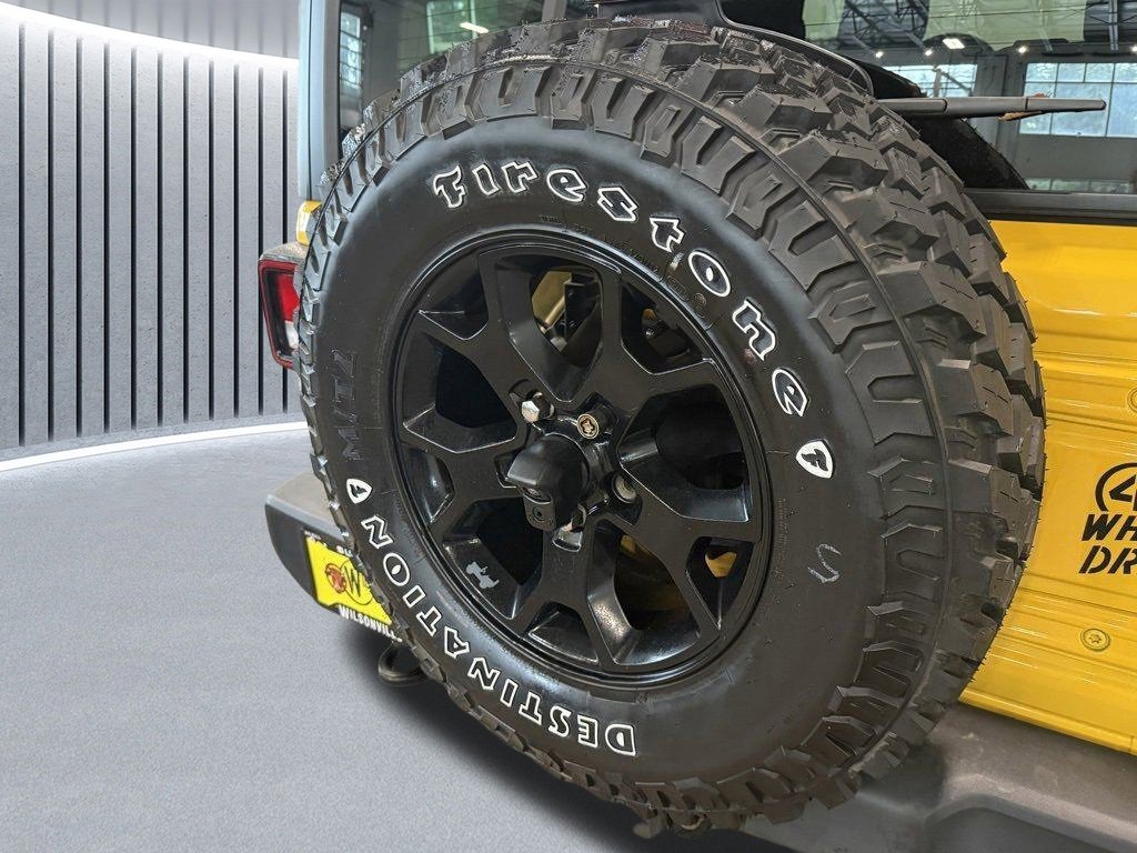 Used 2020 Jeep Wrangler Unlimited Willys image 9