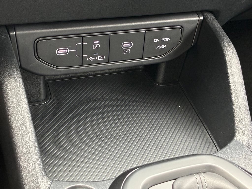 Used 2026 Kia K4 FWD image 28