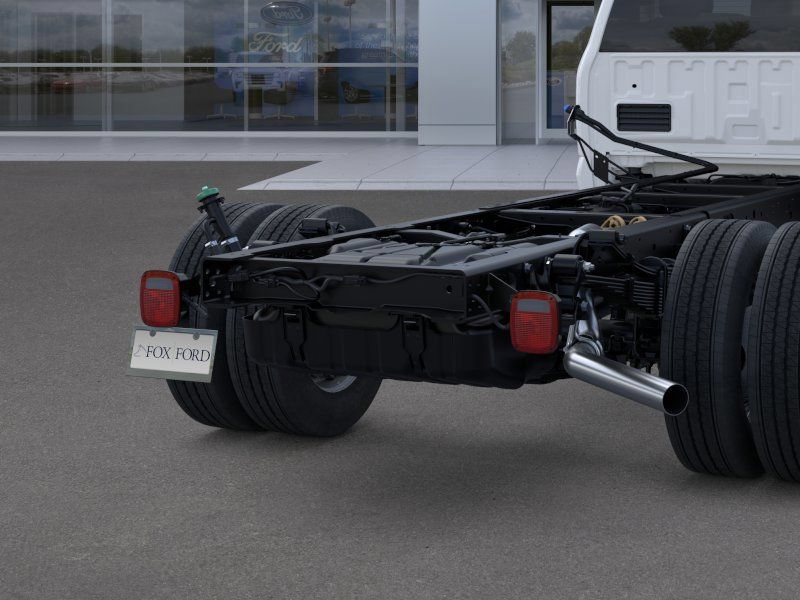 New 2025 Ford F600 4x4 Regular Cab Super Duty w/ XL Chrome Package image 21