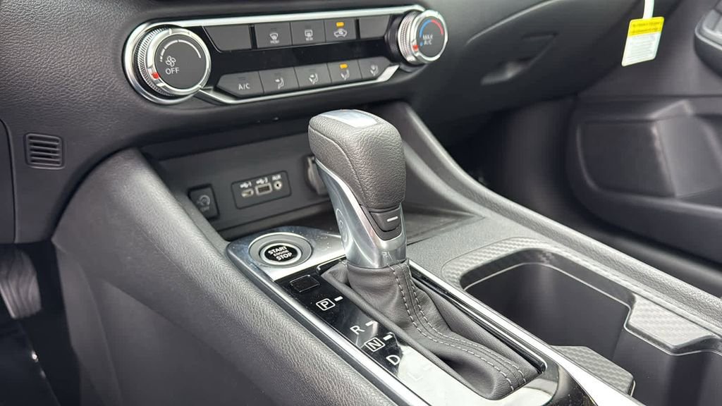 Certified 2025 Nissan Sentra SV FWD image 21