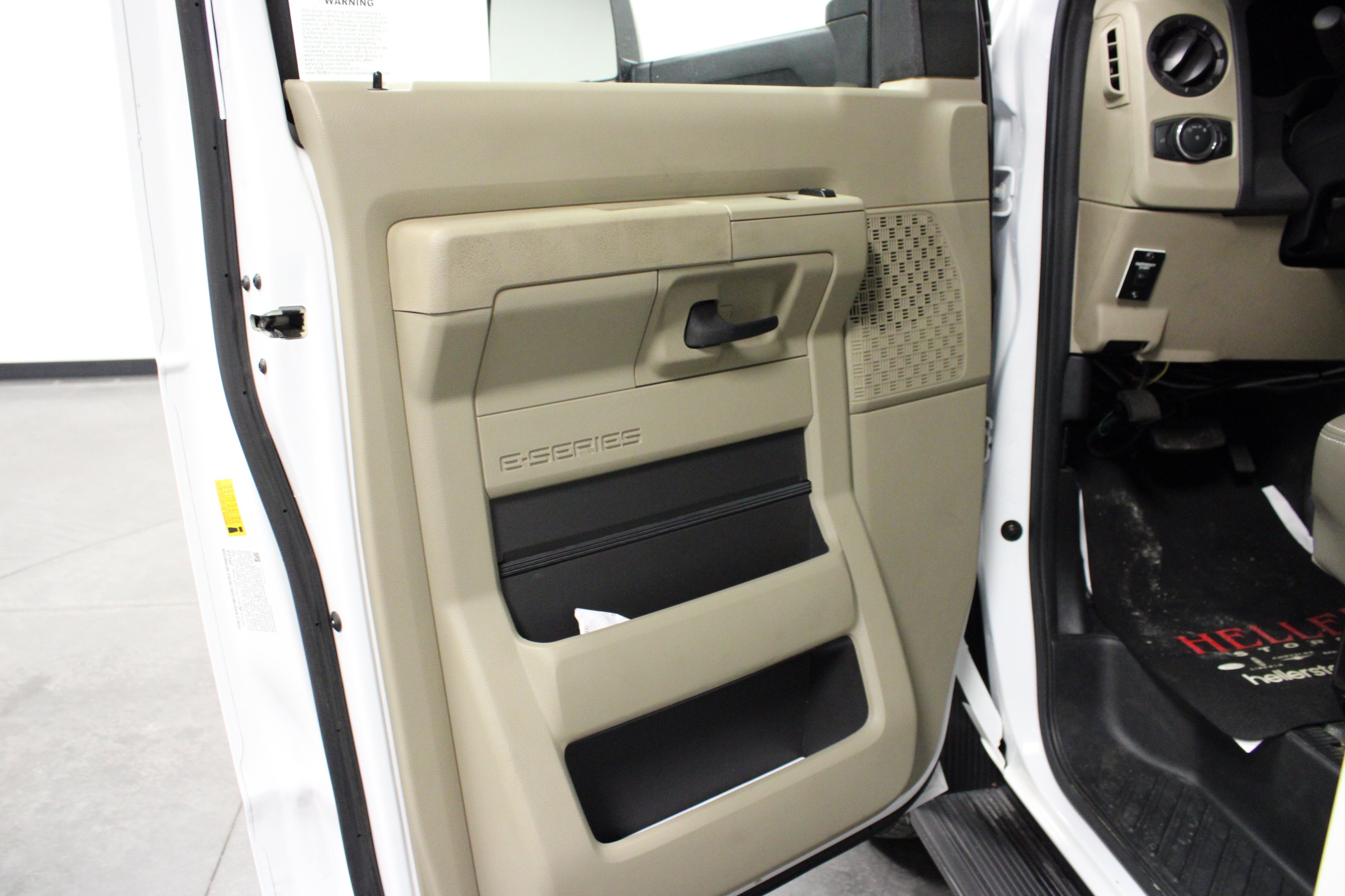 Used 2023 Ford E-450 and Econoline 450 Super Duty w/ Motorhome Prep Package RWD image 9