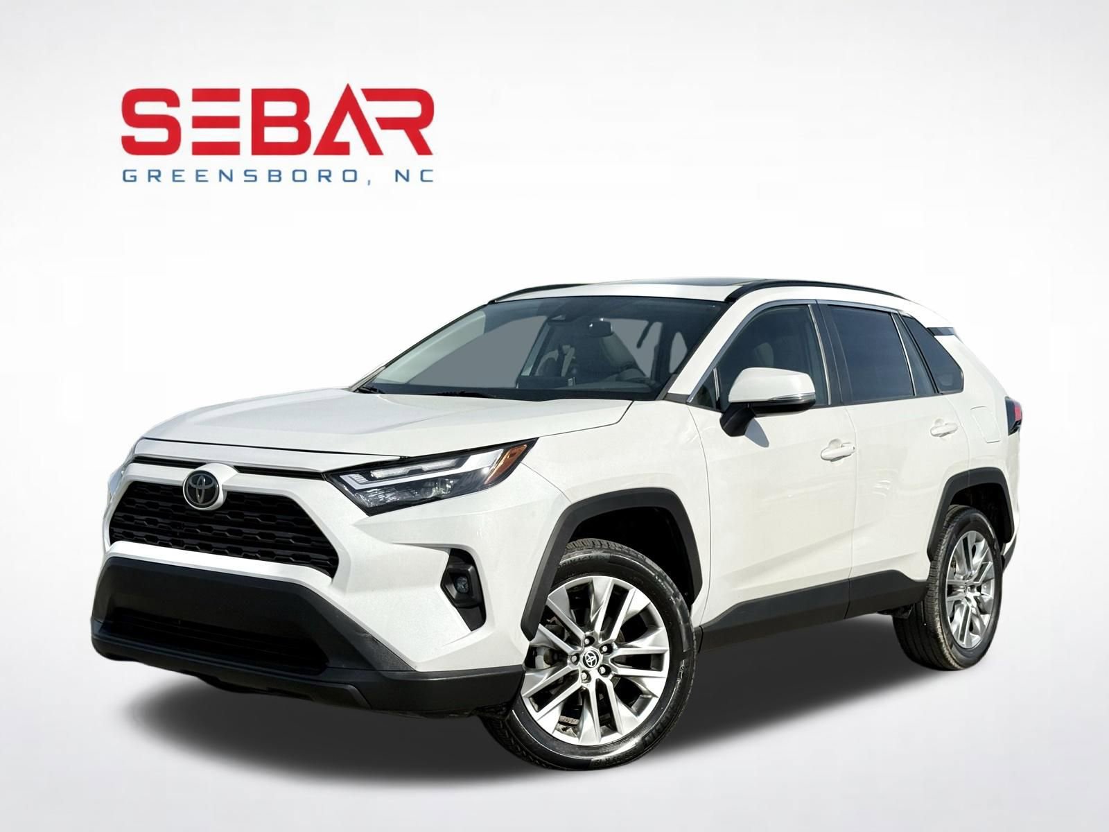 Used 2022 Toyota RAV4 XLE Premium image 1