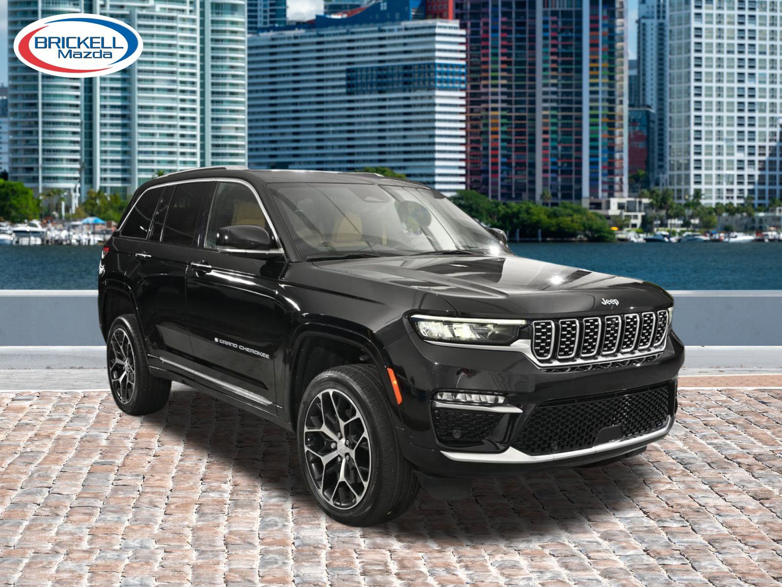Used 2022 Jeep Grand Cherokee Summit AWD/4WD image 7