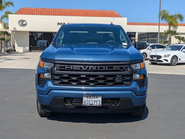 Used 2024 Chevrolet Silverado 1500 Custom w/ Dark Appearance Package RWD image 2