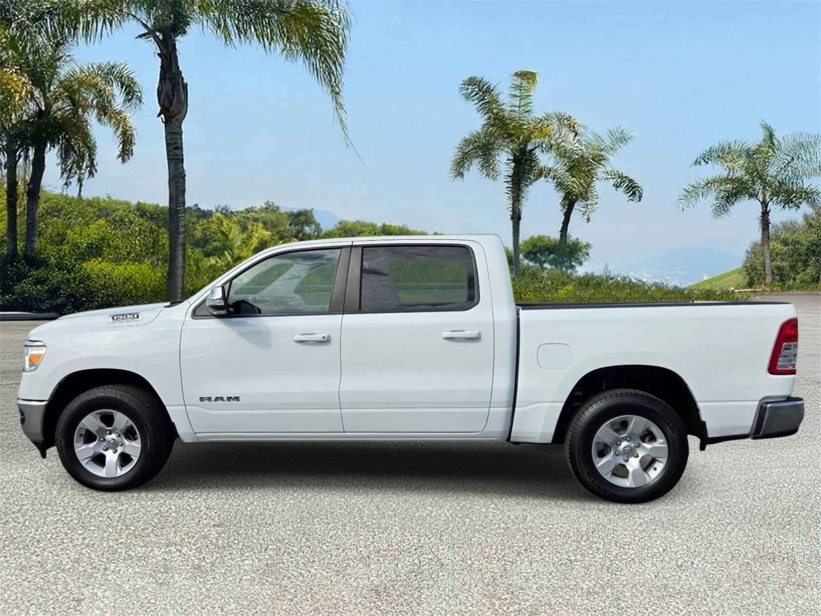Used 2022 RAM 1500 Big Horn AWD/4WD image 2