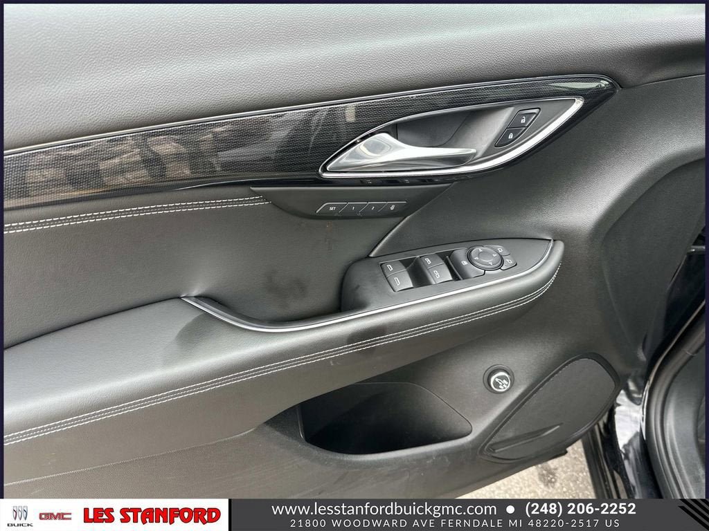 Used 2023 Buick Envision Essence w/ Sport Touring Package AWD/4WD image 17