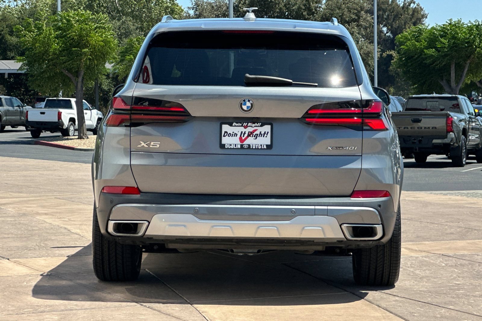 Used 2024 BMW X5 xDrive40i w/ Premium Package AWD/4WD image 5