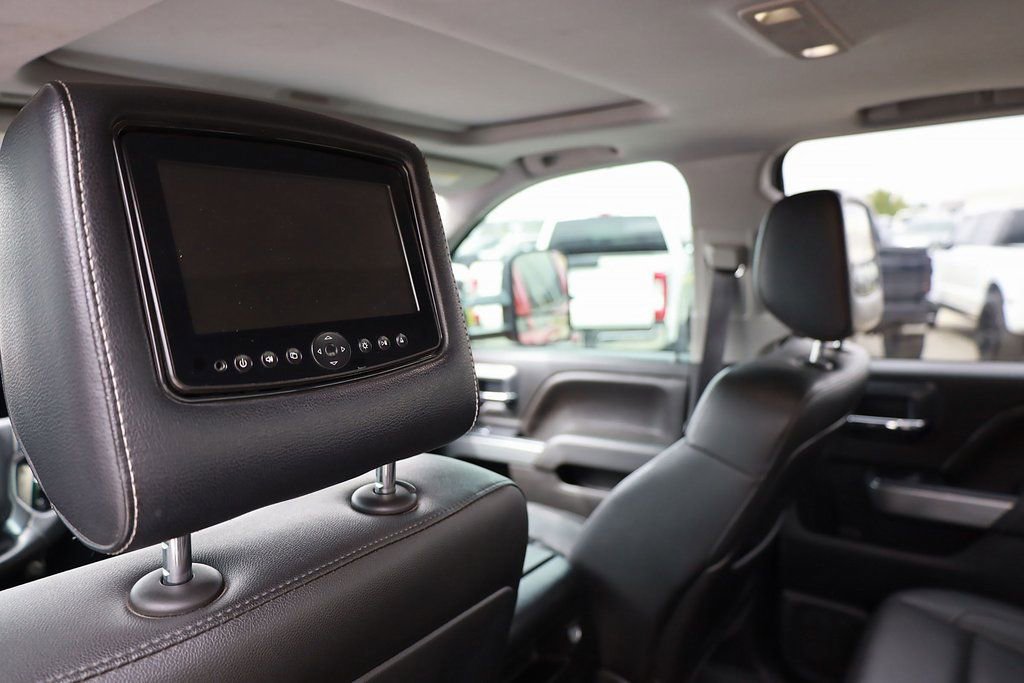 Used 2015 Chevrolet Silverado 3500 LTZ w/ Duramax Plus Package image 18