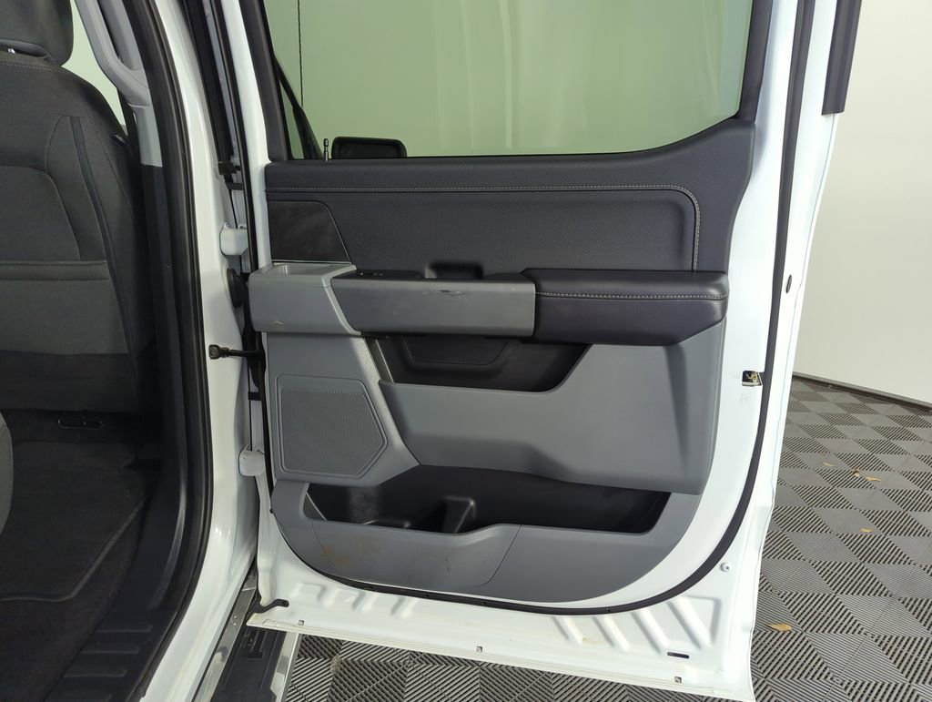 Used 2025 Ford F150 XLT w/ Equipment Group 301A Standard image 29