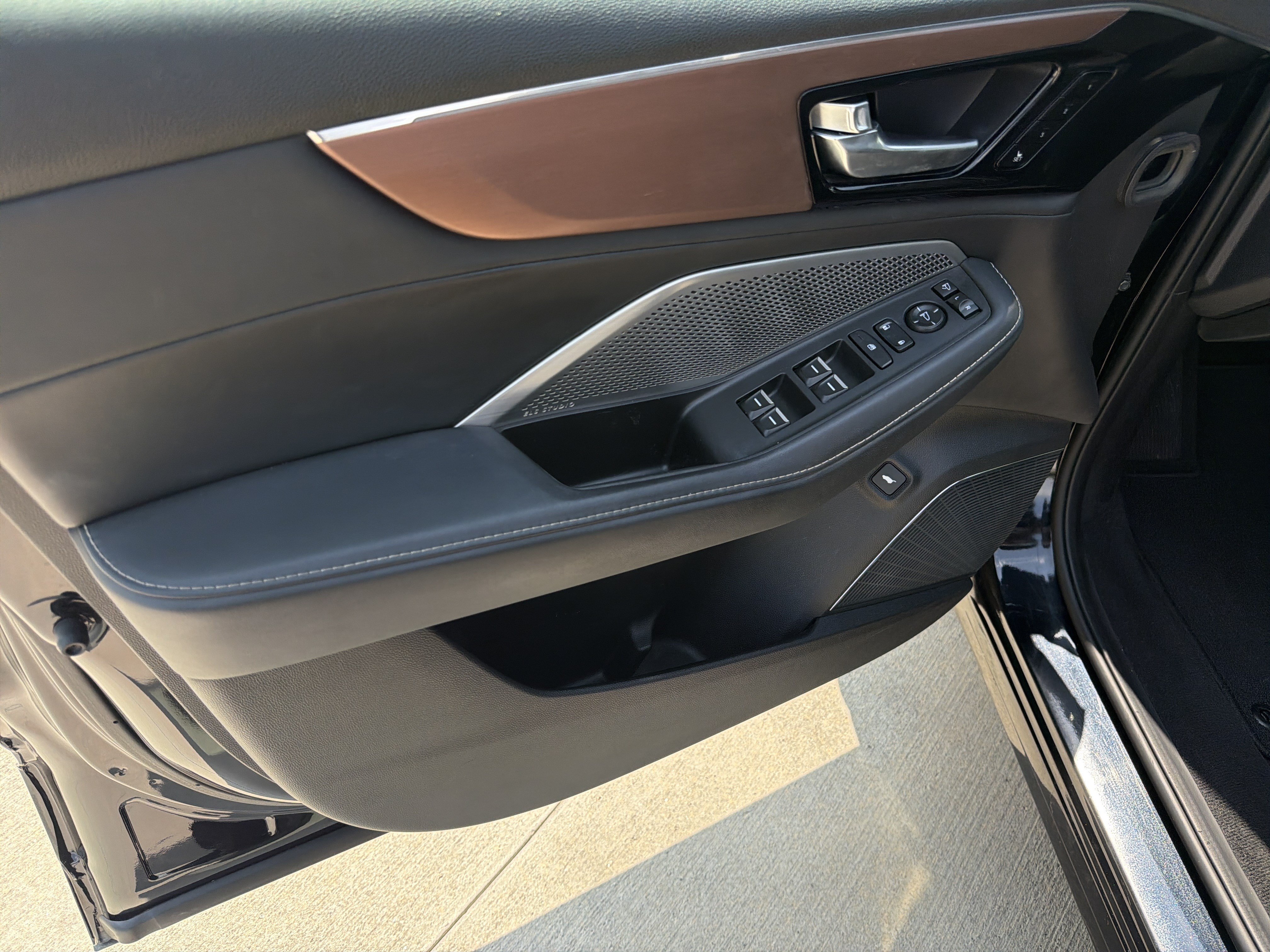 Certified 2022 Acura MDX FWD w/ Technology Package image 14