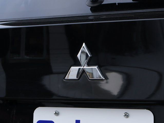 Used 2022 Mitsubishi Outlander ES image 15