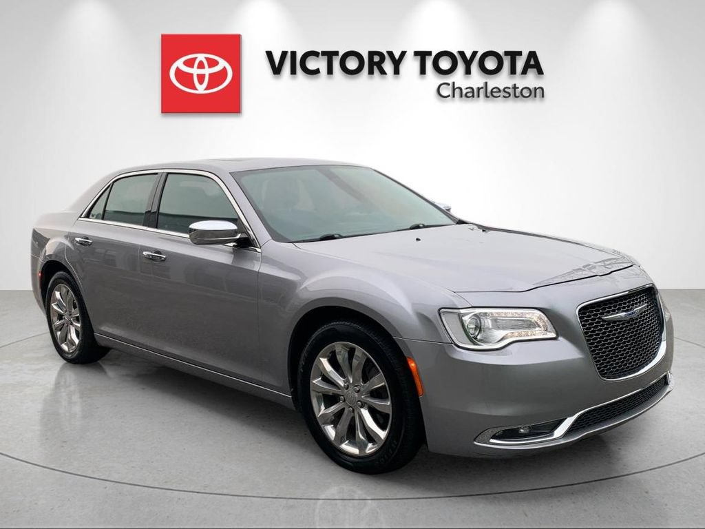 Used 2017 Chrysler 300 C AWD/4WD image 5