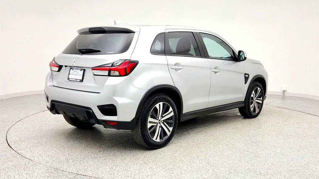 Used 2025 Mitsubishi Outlander Sport AWD image 5