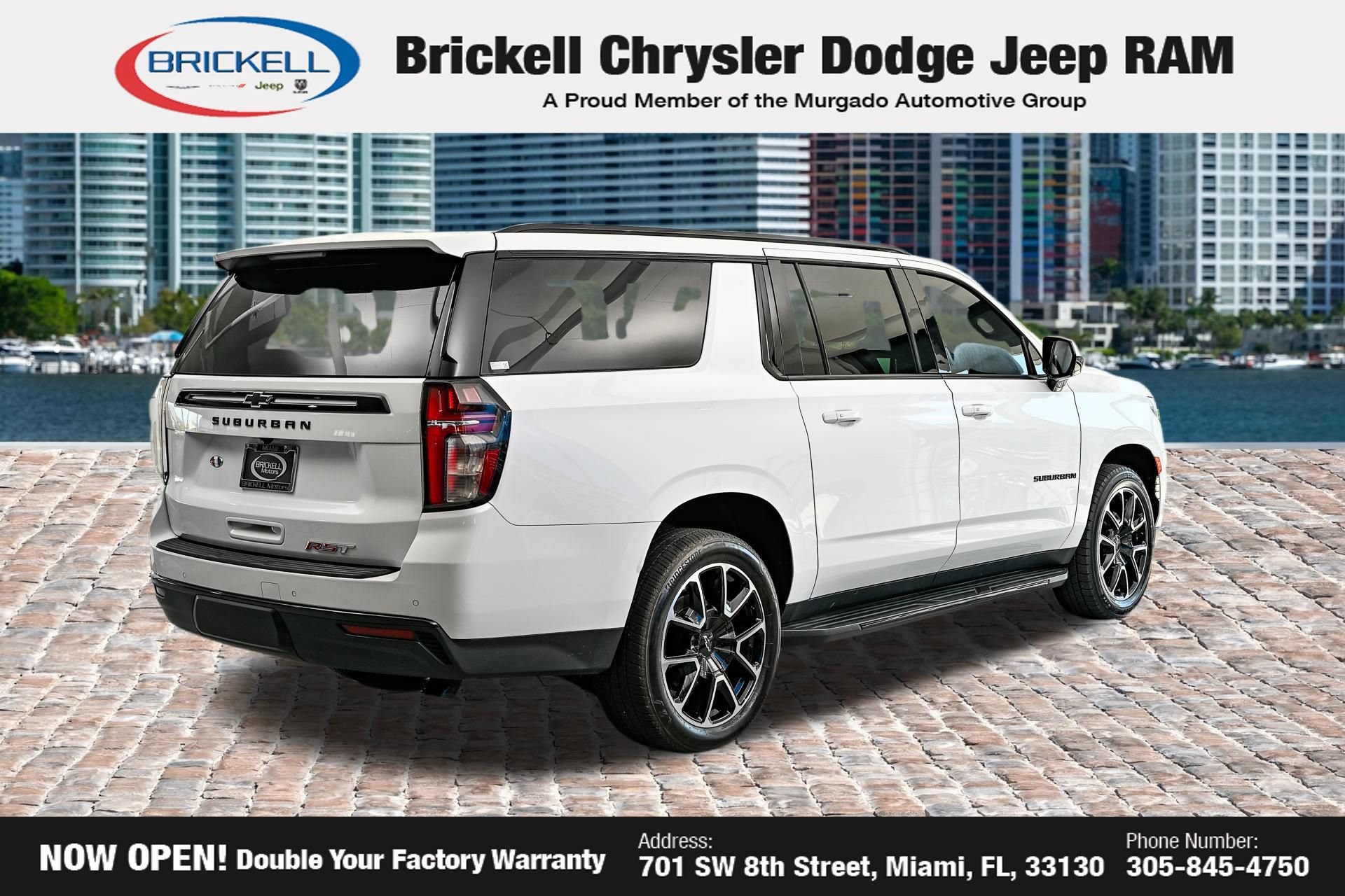 Used 2023 Chevrolet Suburban RST RWD image 8