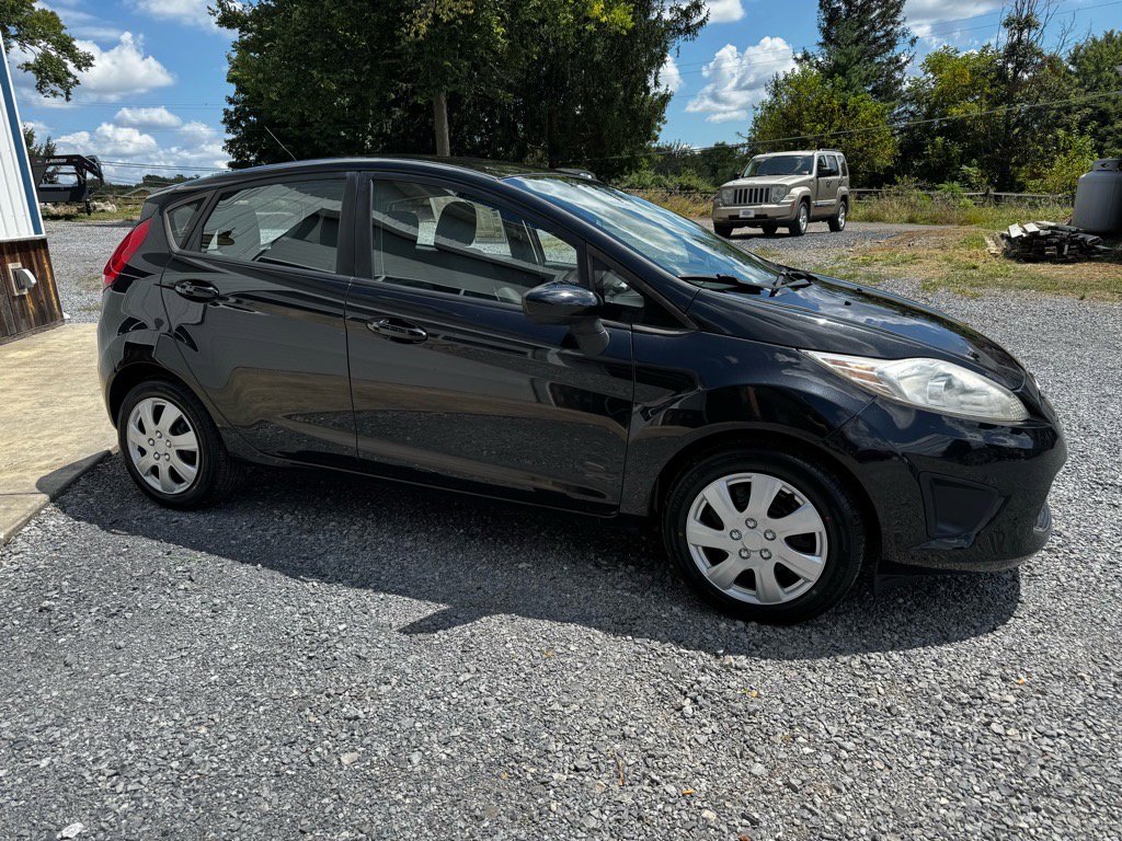 Used 2012 Ford Fiesta SE image 4